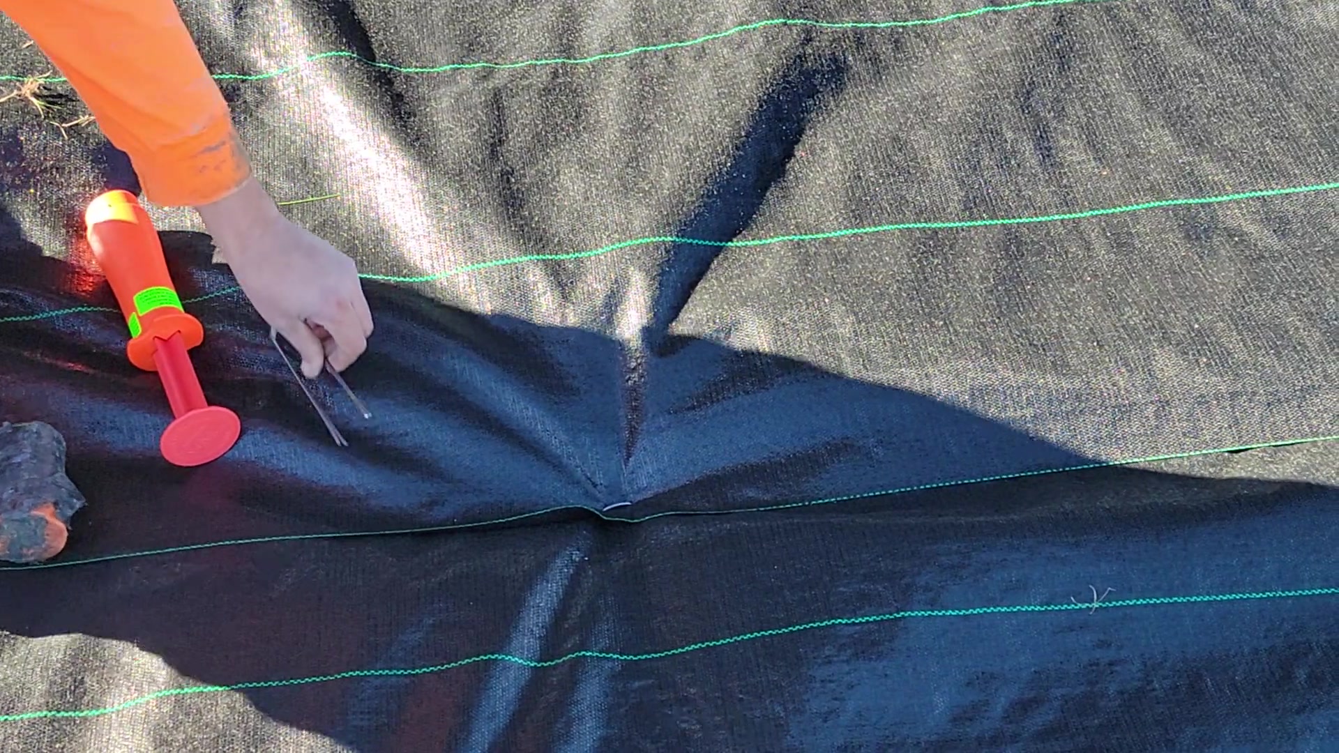 K-STAPLE-IT (Landscape Fabric Staple Driver)