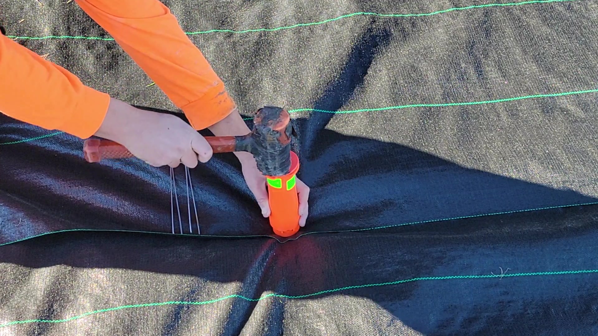 K-STAPLE-IT (Landscape Fabric Staple Driver)